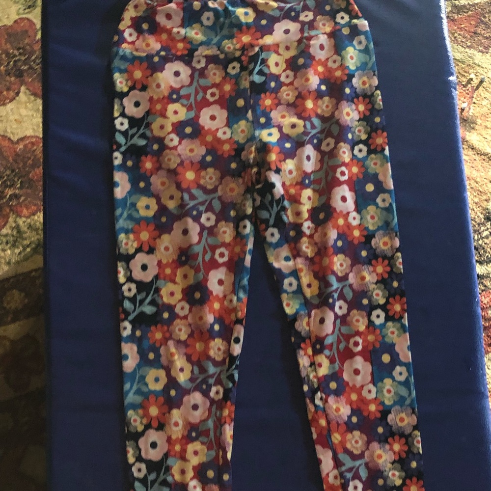 a bundle of LuLaRoe pants